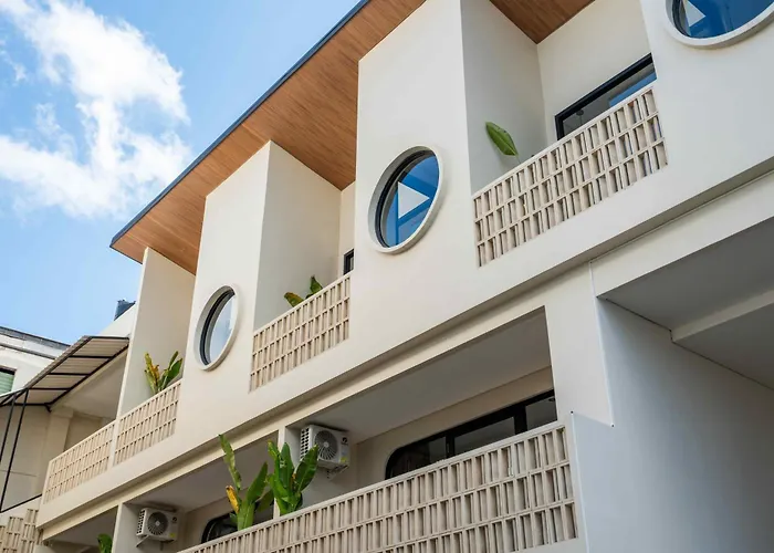 Salt Lofts Aparthotel 3*