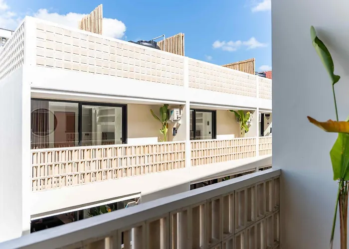 Aparthotel Salt Lofts 3*