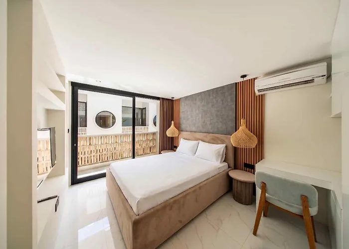 Salt Lofts 3*