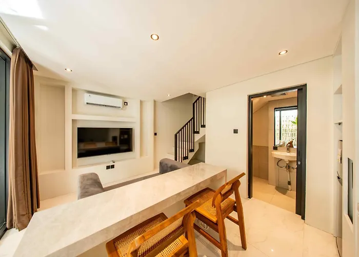 Aparthotel Salt Lofts 3*